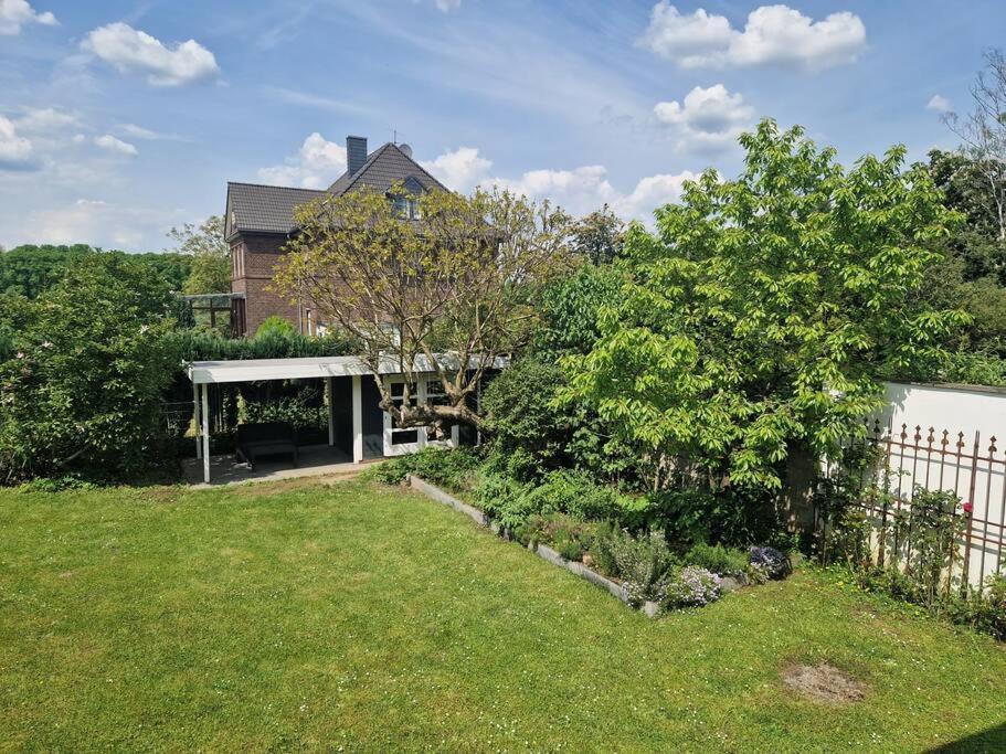 Historische Villa Mit Garten, Luxus Meerbusch Exterior foto
